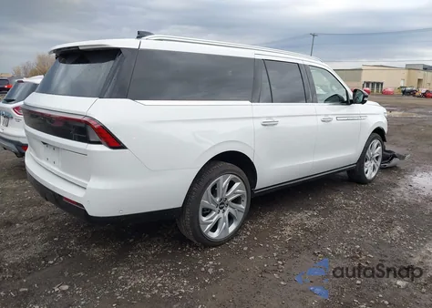 2025 Lincoln Navigator Reserve L z USA, uszkodzony, nr VIN 5LMJJ3LG6SEL02130